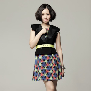 卓仕琳脱了内裤求被c视频
